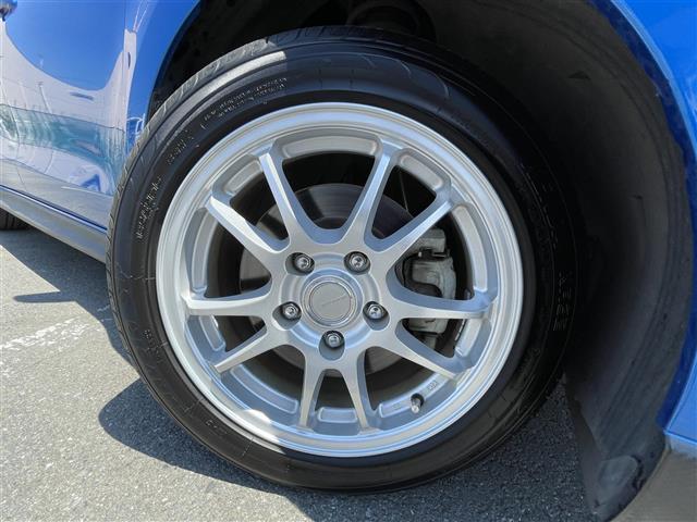 スイフト スポーツ 純正ナビ 全方位モニター デュアルカメラブレーキサポート 車線逸脱警報機能 アダプティブクルーズコントロール シートヒーター 横滑り抑制機能 ステアリングスイッチ スマートキー ETC LEDヘッド(15枚目)