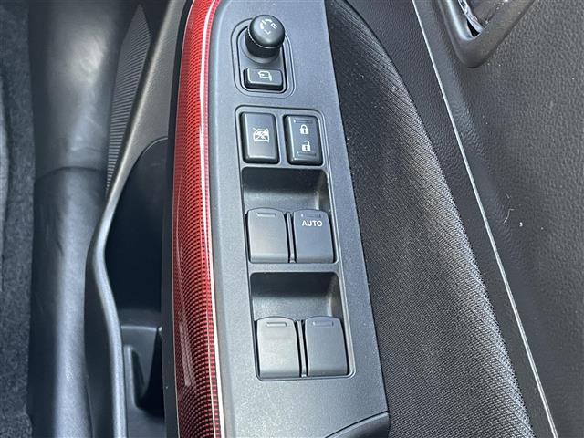 スイフト スポーツ 純正ナビ 全方位モニター デュアルカメラブレーキサポート 車線逸脱警報機能 アダプティブクルーズコントロール シートヒーター 横滑り抑制機能 ステアリングスイッチ スマートキー ETC LEDヘッド(20枚目)