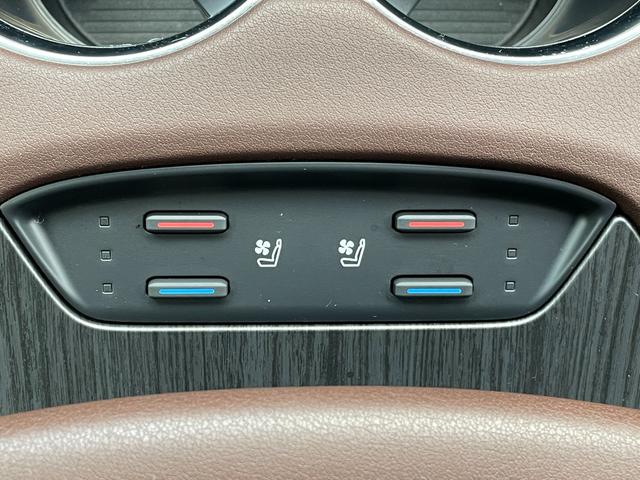 ハリアー Ｚ　レザーパッケージ　純正１２．３型ナビ　プレミアムサウンドＪＢＬ　デジタルインナーミラー　レーダークルコン　シートベンチレーション　バックカメラ　電動リアゲート　パワーシート　ヘッドアップディスプレイ　ＥＴＣ２．０（10枚目）