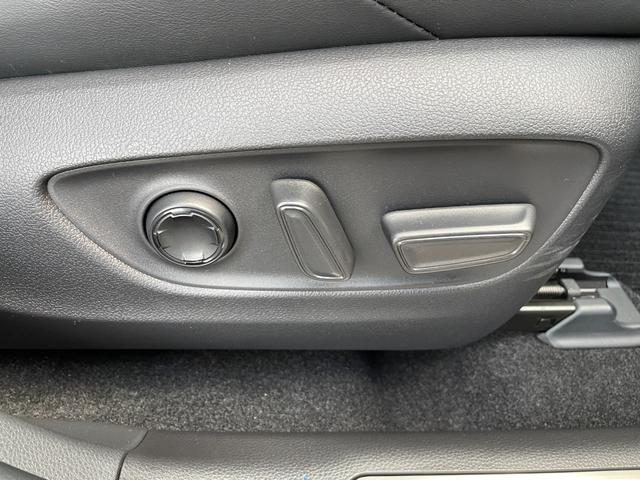 ハリアー Ｚ　レザーパッケージ　純正１２．３型ナビ　プレミアムサウンドＪＢＬ　デジタルインナーミラー　レーダークルコン　シートベンチレーション　バックカメラ　電動リアゲート　パワーシート　ヘッドアップディスプレイ　ＥＴＣ２．０（11枚目）