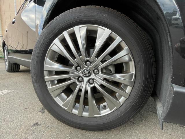 ハリアー Ｚ　レザーパッケージ　純正１２．３型ナビ　プレミアムサウンドＪＢＬ　デジタルインナーミラー　レーダークルコン　シートベンチレーション　バックカメラ　電動リアゲート　パワーシート　ヘッドアップディスプレイ　ＥＴＣ２．０（17枚目）