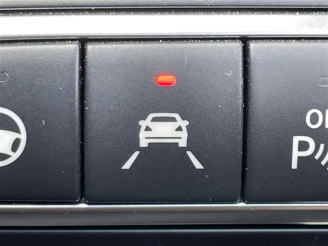 Cクラス C220d ローレウスエディション AMG 純正ナビ バックカメラ ディストロニックプラスクロスサポート ドラレコ ETC ブルメスターサウンド パワーシート シートヒーター メモリーパッケージ パークアシスト 拡張ブレーキアシスト(11枚目)