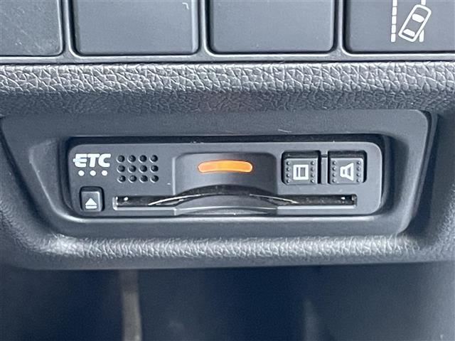 ステップワゴンスパーダ スパーダハイブリッド G・EX ホンダセンシング 純正9型ナビ TV CD/DVD再生 バックモニター ホンダセンシング 前席シートヒーター 追従クルーズ 両側パワースライドドア ハーフレザーシート ETC ドライブレコーダー 純正LEDヘッドライト(9枚目)