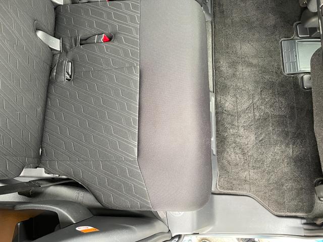 タンク カスタムG OPIIトーンルーフ 社外SDナビフルセグ 両側パワースライドドア 純正LEDヘッドライト コンライト クルーズコントロール シートリフレクター 撥水機能付ブラックファブリックシート スマートエントリ(42枚目)