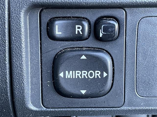 シエンタ Ｘリミテッド　純正ナビ　ワンセグ　パワースライドドア　ＥＴＣ　ＳＮＯＷモード　純正フロアマット　キセノンヘッドライト　電格ミラー（5枚目）