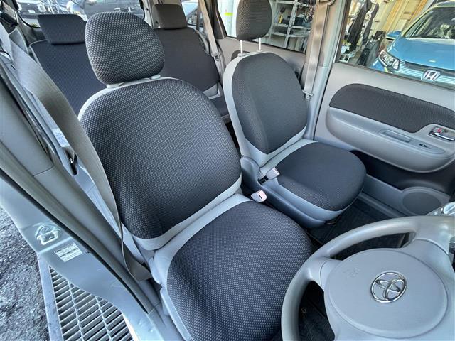 シエンタ Ｘリミテッド　純正ナビ　ワンセグ　パワースライドドア　ＥＴＣ　ＳＮＯＷモード　純正フロアマット　キセノンヘッドライト　電格ミラー（11枚目）