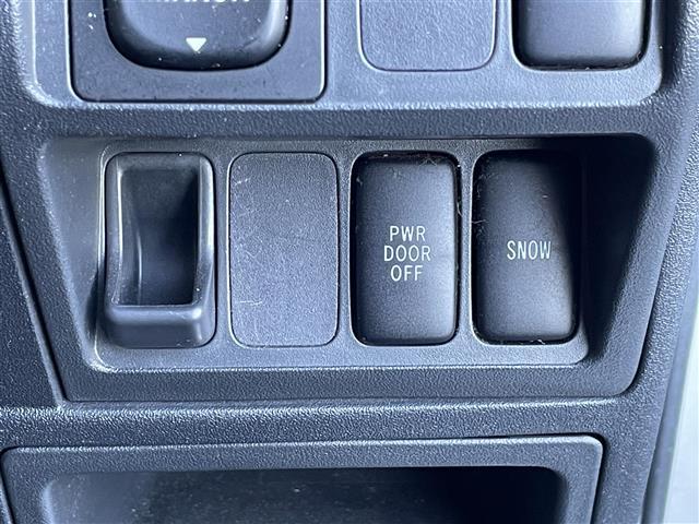 シエンタ Ｘリミテッド　純正ナビ　ワンセグ　パワースライドドア　ＥＴＣ　ＳＮＯＷモード　純正フロアマット　キセノンヘッドライト　電格ミラー（26枚目）