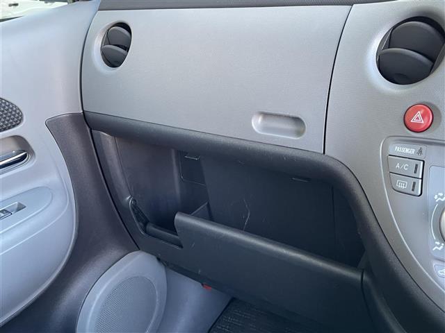 シエンタ Ｘリミテッド　純正ナビ　ワンセグ　パワースライドドア　ＥＴＣ　ＳＮＯＷモード　純正フロアマット　キセノンヘッドライト　電格ミラー（33枚目）