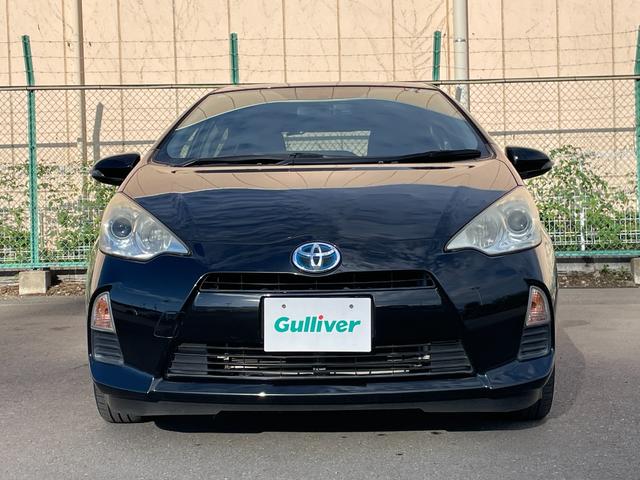 アクア S 純正ナビ TV Bluetooth ドライブレコーダー 車両接近通報装置 ECOモード EVモード ステアリングスイッチ スマートキー エンジンスタートストップスイッチ 純正フロアマット 純正アルミ(18枚目)