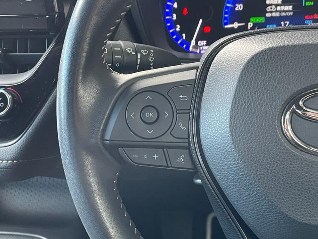 カローラツーリング ハイブリッド　ダブルバイビー　９インチディスプレイオーディオ　バックカメラ　フルセグＴＶ　Ｂｌｕｅｔｏｏｔｈ　ヘッドアップディスプレイ　トヨタセーフティーセンス　　レーントレーシングアシスト　ブラインドスポットモニター　純正マット（13枚目）