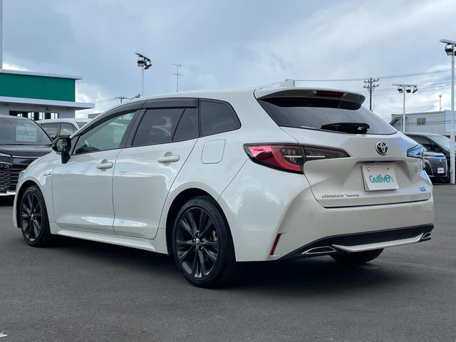 カローラツーリング ハイブリッド　ダブルバイビー　９インチディスプレイオーディオ　バックカメラ　フルセグＴＶ　Ｂｌｕｅｔｏｏｔｈ　ヘッドアップディスプレイ　トヨタセーフティーセンス　　レーントレーシングアシスト　ブラインドスポットモニター　純正マット（20枚目）