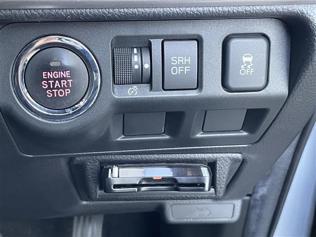 フォレスター 2.0i-L アイサイト カロツェリアナビ バックカメラ 追従クルコン ETC XMODE シートヒーター パワーシート パドルシフト 誤発進抑制制御 プリクラッシュブレーキ 純正フロアナビ ドアバイザー 車線逸脱警報システム(29枚目)