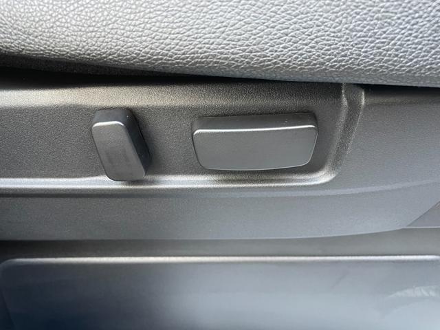 デリカＤ：５ Ｐ　純正１０型ナビ　両側パワースライドドア　レーダークルーズコントロール　オートマチックハイビーム　衝突被害軽減ブレーキ　車線逸脱警報システム　誤発進抑制機能　後側方車両検知警報システム　後退時車両検知（10枚目）