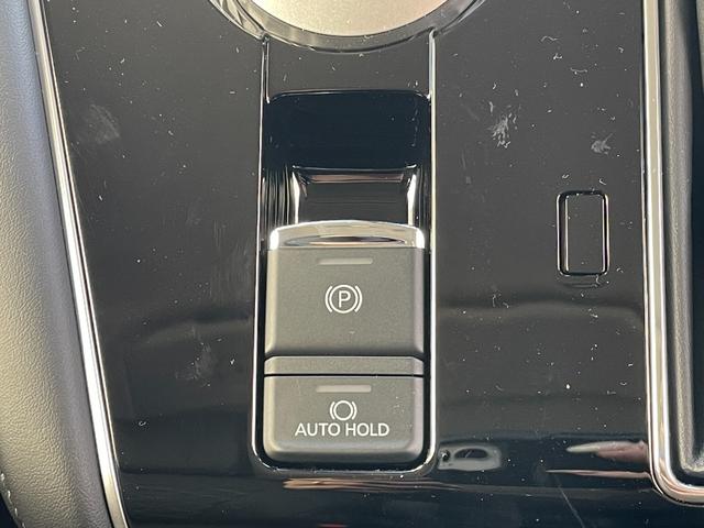 デリカＤ：５ Ｐ　純正１０型ナビ　両側パワースライドドア　レーダークルーズコントロール　オートマチックハイビーム　衝突被害軽減ブレーキ　車線逸脱警報システム　誤発進抑制機能　後側方車両検知警報システム　後退時車両検知（44枚目）