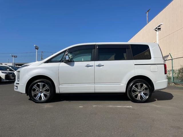 デリカＤ：５ Ｐ　純正１０型ナビ　両側パワースライドドア　レーダークルーズコントロール　オートマチックハイビーム　衝突被害軽減ブレーキ　車線逸脱警報システム　誤発進抑制機能　後側方車両検知警報システム　後退時車両検知（68枚目）