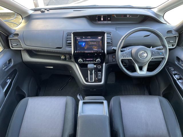 セレナ ハイウェイスター　Ｇ　アルパイン製９型ＳＤナビフルセグ　アルパイン１０型フリップダウンモニター　セーフティパックＢ　アラウンドビューモニター　ハンズフリーパワースライドドア　純正ＬＥＤヘッドライト　エマージェンシーＢ（3枚目）