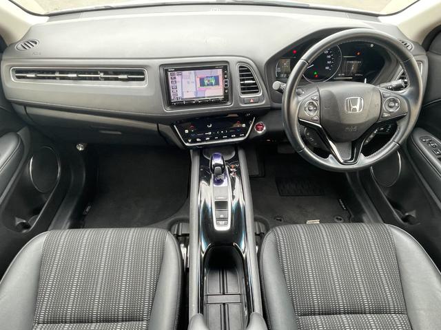 ヴェゼル ハイブリッドZ・ホンダセンシング ホンダセンシング 衝突軽減ブレーキ 誤発進抑制機能 ACC LKAS 先行車発進 運転席助手席シートヒーター ハーフレザーシート ワンオーナー ETC バックカメラ コンフォートビューパッケージ(3枚目)