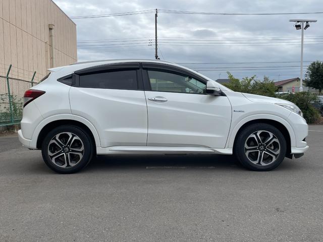 ヴェゼル ハイブリッドZ・ホンダセンシング ホンダセンシング 衝突軽減ブレーキ 誤発進抑制機能 ACC LKAS 先行車発進 運転席助手席シートヒーター ハーフレザーシート ワンオーナー ETC バックカメラ コンフォートビューパッケージ(19枚目)