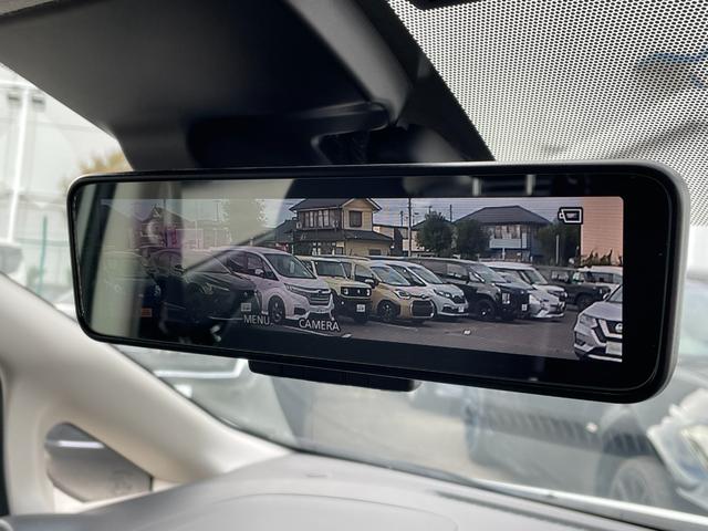 ノート ｅ－パワー　Ｘ　デジタルインナーミラー　ＥＴＣ　スペアキー　オートエアコン　ＣＤ　ＡＢＳ　横滑り防止装置　コーナーセンサー　レーンアシスト　盗難防止装置　オートライト　衝突被害軽減システム　保証書　取扱説明書　記録簿（5枚目）