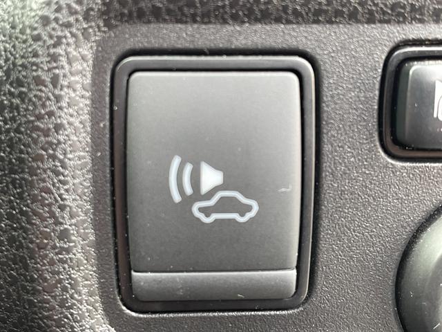 ノート ｅ－パワー　Ｘ　デジタルインナーミラー　ＥＴＣ　スペアキー　オートエアコン　ＣＤ　ＡＢＳ　横滑り防止装置　コーナーセンサー　レーンアシスト　盗難防止装置　オートライト　衝突被害軽減システム　保証書　取扱説明書　記録簿（9枚目）