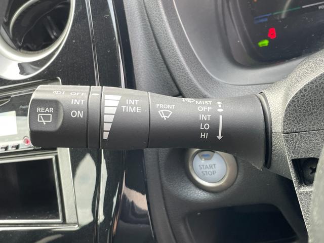 ノート ｅ－パワー　Ｘ　デジタルインナーミラー　ＥＴＣ　スペアキー　オートエアコン　ＣＤ　ＡＢＳ　横滑り防止装置　コーナーセンサー　レーンアシスト　盗難防止装置　オートライト　衝突被害軽減システム　保証書　取扱説明書　記録簿（28枚目）