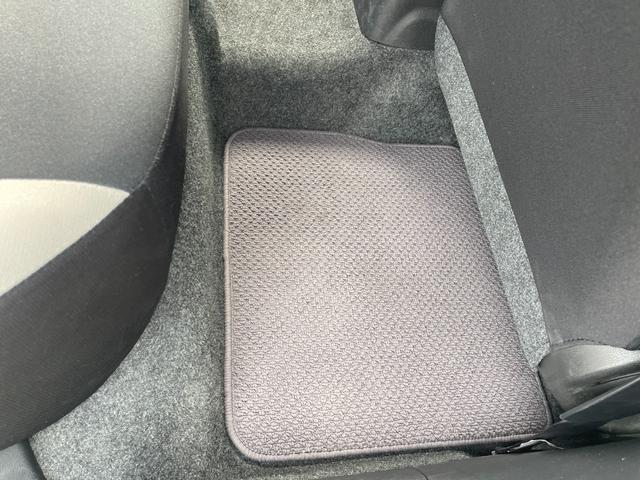 ノート ｅ－パワー　Ｘ　デジタルインナーミラー　ＥＴＣ　スペアキー　オートエアコン　ＣＤ　ＡＢＳ　横滑り防止装置　コーナーセンサー　レーンアシスト　盗難防止装置　オートライト　衝突被害軽減システム　保証書　取扱説明書　記録簿（42枚目）