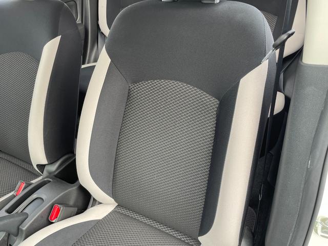 ノート ｅ－パワー　Ｘ　デジタルインナーミラー　ＥＴＣ　スペアキー　オートエアコン　ＣＤ　ＡＢＳ　横滑り防止装置　コーナーセンサー　レーンアシスト　盗難防止装置　オートライト　衝突被害軽減システム　保証書　取扱説明書　記録簿（45枚目）