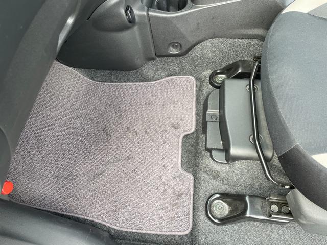 ノート ｅ－パワー　Ｘ　デジタルインナーミラー　ＥＴＣ　スペアキー　オートエアコン　ＣＤ　ＡＢＳ　横滑り防止装置　コーナーセンサー　レーンアシスト　盗難防止装置　オートライト　衝突被害軽減システム　保証書　取扱説明書　記録簿（47枚目）