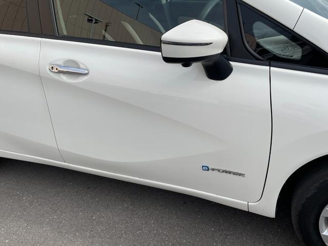 ノート ｅ－パワー　Ｘ　デジタルインナーミラー　ＥＴＣ　スペアキー　オートエアコン　ＣＤ　ＡＢＳ　横滑り防止装置　コーナーセンサー　レーンアシスト　盗難防止装置　オートライト　衝突被害軽減システム　保証書　取扱説明書　記録簿（70枚目）