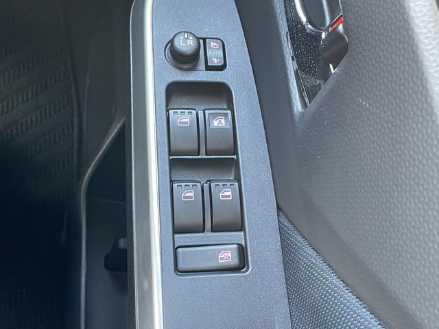 トール カスタムG 純正メモリナビ CD/DVD/Bluetooth/フルセグ 衝突軽減ブレーキ 前後コーナーセンサー 全周囲カメラ 両側パワースライドドア レーダークルーズコントロール 運転席/助手席シートヒーター(29枚目)