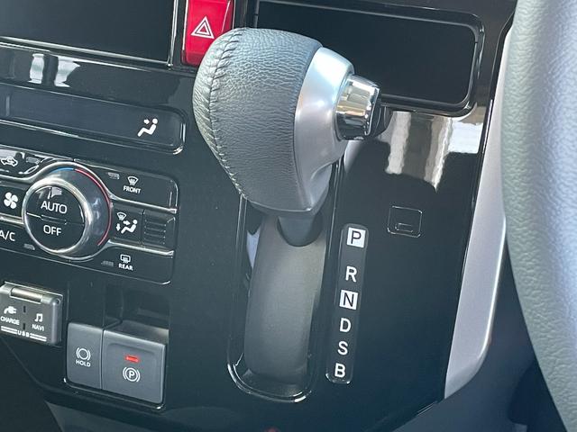 トール カスタムG 純正メモリナビ CD/DVD/Bluetooth/フルセグ 衝突軽減ブレーキ 前後コーナーセンサー 全周囲カメラ 両側パワースライドドア レーダークルーズコントロール 運転席/助手席シートヒーター(33枚目)