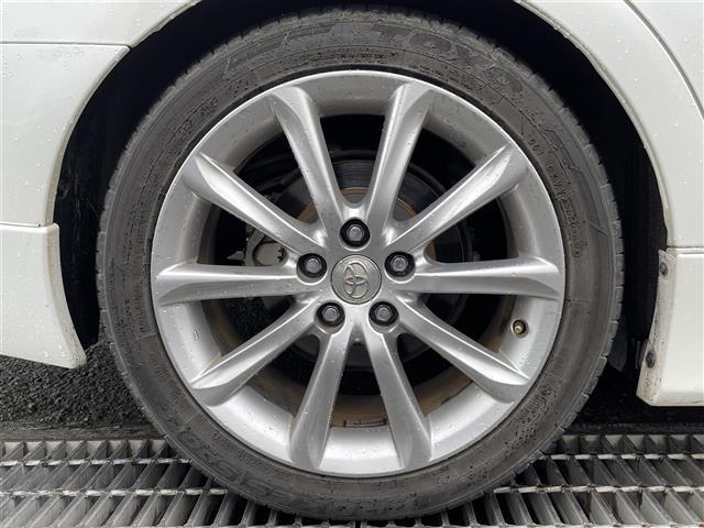 店頭在庫以外にも全国約４万台※の在庫から、ぴったりな１台をご提案します！※２０２３年１０月現在の在庫台数です。売約済の可能性があります。