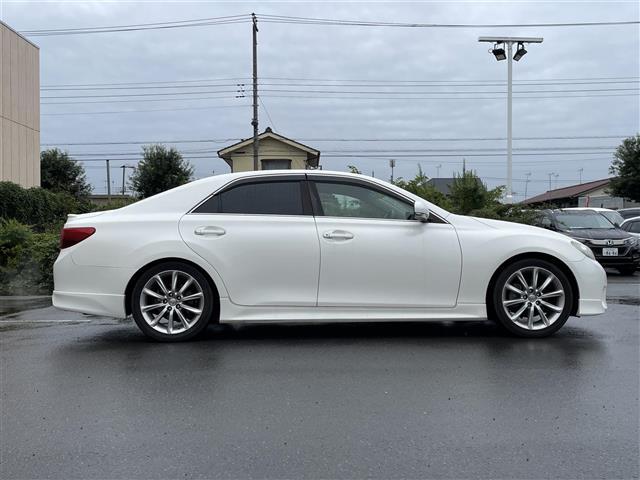 店頭販売もしておりますので、先に在庫が無くなってしまうこともございます。気になる車はまずはお問い合わせください！