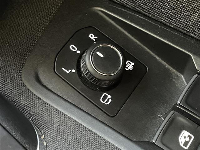 ゴルフトゥーラン TSI ハイライン 純正ナビ バックカメラ クルーズコントロール 前後ドライブレコーダー MTモード付AT ETC レーンアシスト フロントアシスト 歩行者モニタリング アイドリングストップ シートヒーター USB(32枚目)