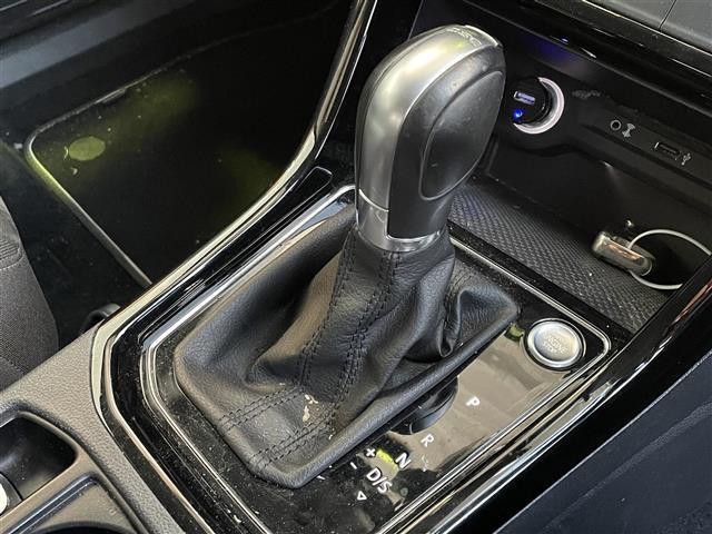 ゴルフトゥーラン TSI ハイライン 純正ナビ バックカメラ クルーズコントロール 前後ドライブレコーダー MTモード付AT ETC レーンアシスト フロントアシスト 歩行者モニタリング アイドリングストップ シートヒーター USB(37枚目)