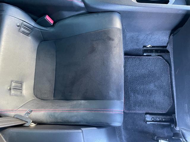 ８６ ＧＴリミテッド　純正ナビ　バックカメラ　Ｂｌｕｅｔｏｏｔｈ　フルセグＴＶ　純正アルミホイール　シートヒーター　フロアマット　ハーフレザーシート　ＡＢＳ　横滑り防止装置　レーンアシスト　盗難防止装置　オートライト（41枚目）