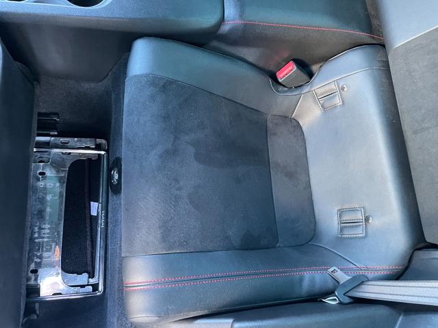 ８６ ＧＴリミテッド　純正ナビ　バックカメラ　Ｂｌｕｅｔｏｏｔｈ　フルセグＴＶ　純正アルミホイール　シートヒーター　フロアマット　ハーフレザーシート　ＡＢＳ　横滑り防止装置　レーンアシスト　盗難防止装置　オートライト（52枚目）