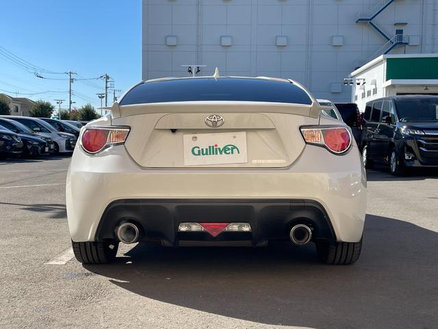 ８６ ＧＴリミテッド　純正ナビ　バックカメラ　Ｂｌｕｅｔｏｏｔｈ　フルセグＴＶ　純正アルミホイール　シートヒーター　フロアマット　ハーフレザーシート　ＡＢＳ　横滑り防止装置　レーンアシスト　盗難防止装置　オートライト（59枚目）