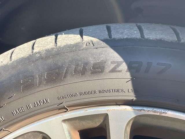 ８６ ＧＴリミテッド　純正ナビ　バックカメラ　Ｂｌｕｅｔｏｏｔｈ　フルセグＴＶ　純正アルミホイール　シートヒーター　フロアマット　ハーフレザーシート　ＡＢＳ　横滑り防止装置　レーンアシスト　盗難防止装置　オートライト（68枚目）