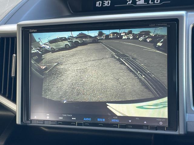 ステップワゴンスパーダ Z クールスピリット 純正ナビ バックカメラ フルセグTV ETC 前方ドライブレコーダー 横滑り防止装置 純正フロアマット純正サイドバイザー 両側電動スライドドア オートライト パドルシフト スマートキー(4枚目)