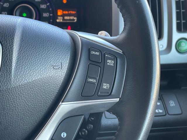 ステップワゴンスパーダ Z クールスピリット 純正ナビ バックカメラ フルセグTV ETC 前方ドライブレコーダー 横滑り防止装置 純正フロアマット純正サイドバイザー 両側電動スライドドア オートライト パドルシフト スマートキー(6枚目)