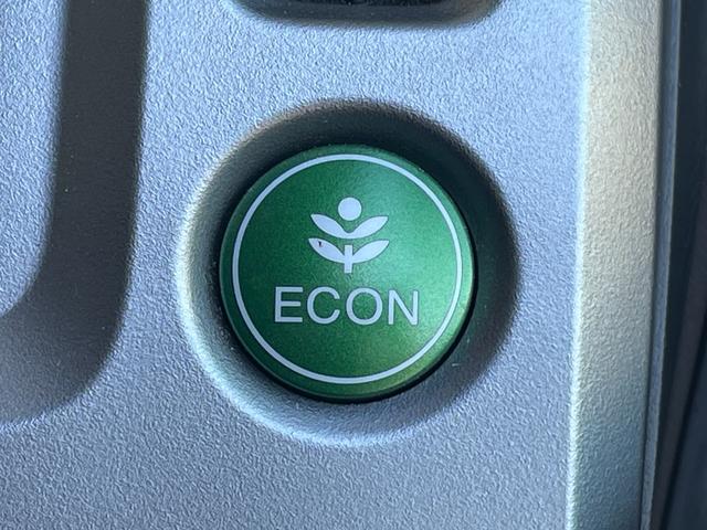 ステップワゴンスパーダ Z クールスピリット 純正ナビ バックカメラ フルセグTV ETC 前方ドライブレコーダー 横滑り防止装置 純正フロアマット純正サイドバイザー 両側電動スライドドア オートライト パドルシフト スマートキー(12枚目)