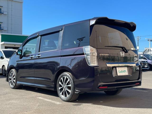 ステップワゴンスパーダ Z クールスピリット 純正ナビ バックカメラ フルセグTV ETC 前方ドライブレコーダー 横滑り防止装置 純正フロアマット純正サイドバイザー 両側電動スライドドア オートライト パドルシフト スマートキー(21枚目)