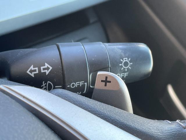 ステップワゴンスパーダ Z クールスピリット 純正ナビ バックカメラ フルセグTV ETC 前方ドライブレコーダー 横滑り防止装置 純正フロアマット純正サイドバイザー 両側電動スライドドア オートライト パドルシフト スマートキー(30枚目)