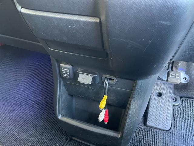 ステップワゴンスパーダ Z クールスピリット 純正ナビ バックカメラ フルセグTV ETC 前方ドライブレコーダー 横滑り防止装置 純正フロアマット純正サイドバイザー 両側電動スライドドア オートライト パドルシフト スマートキー(37枚目)