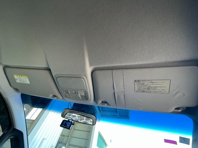 ステップワゴンスパーダ Z クールスピリット 純正ナビ バックカメラ フルセグTV ETC 前方ドライブレコーダー 横滑り防止装置 純正フロアマット純正サイドバイザー 両側電動スライドドア オートライト パドルシフト スマートキー(39枚目)