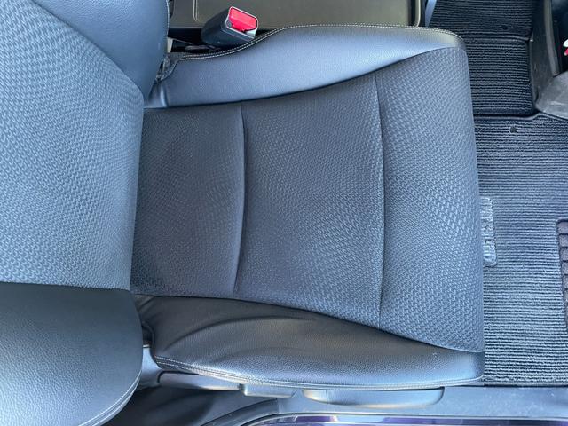 ステップワゴンスパーダ Z クールスピリット 純正ナビ バックカメラ フルセグTV ETC 前方ドライブレコーダー 横滑り防止装置 純正フロアマット純正サイドバイザー 両側電動スライドドア オートライト パドルシフト スマートキー(44枚目)