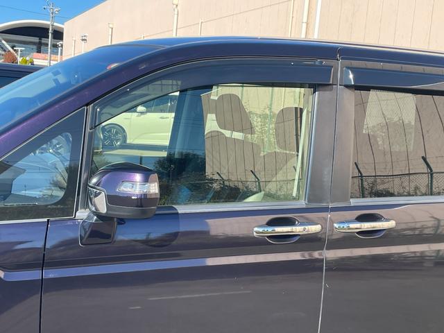 ステップワゴンスパーダ Z クールスピリット 純正ナビ バックカメラ フルセグTV ETC 前方ドライブレコーダー 横滑り防止装置 純正フロアマット純正サイドバイザー 両側電動スライドドア オートライト パドルシフト スマートキー(67枚目)