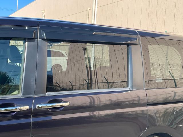 ステップワゴンスパーダ Z クールスピリット 純正ナビ バックカメラ フルセグTV ETC 前方ドライブレコーダー 横滑り防止装置 純正フロアマット純正サイドバイザー 両側電動スライドドア オートライト パドルシフト スマートキー(69枚目)