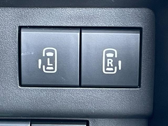 ◆【両側パワースライドドア】小さなお子さまでもボタン一つで乗り降りラクラクです！両手に荷物を抱えている状態でもボタンを押せば自動で開閉するので、お買い物やお出かけの際にはとっても重宝します！